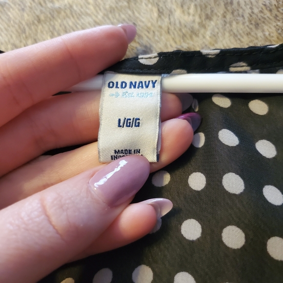 Old Navy top - Picture 2 of 2